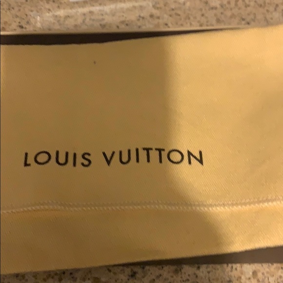 Louis Vuitton Zippy Wallet - Picture 9 of 9